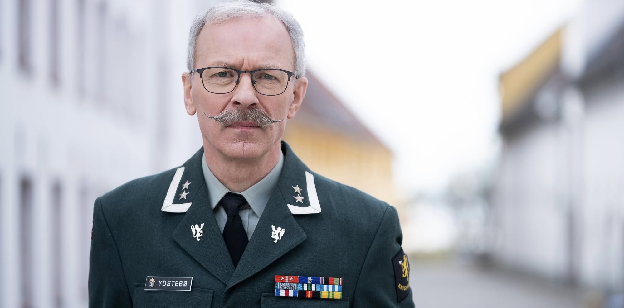 Bilete av beredskapsaktør i uniform